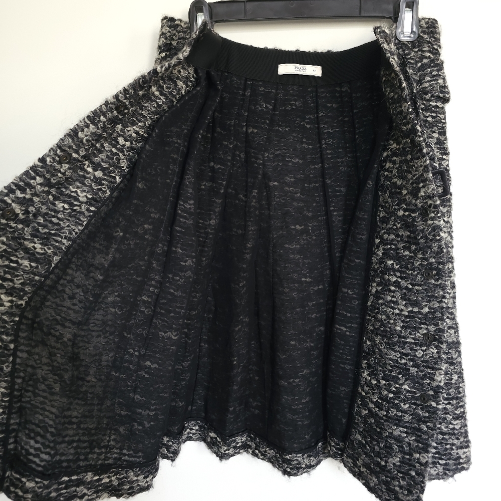 ✨️HostPick.Prada skirt with removable belt - Picture 4 of 8